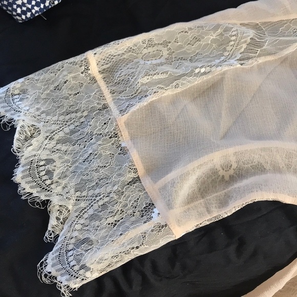 Akira Chicago beige lace kimono, Size S - Picture 5 of 5